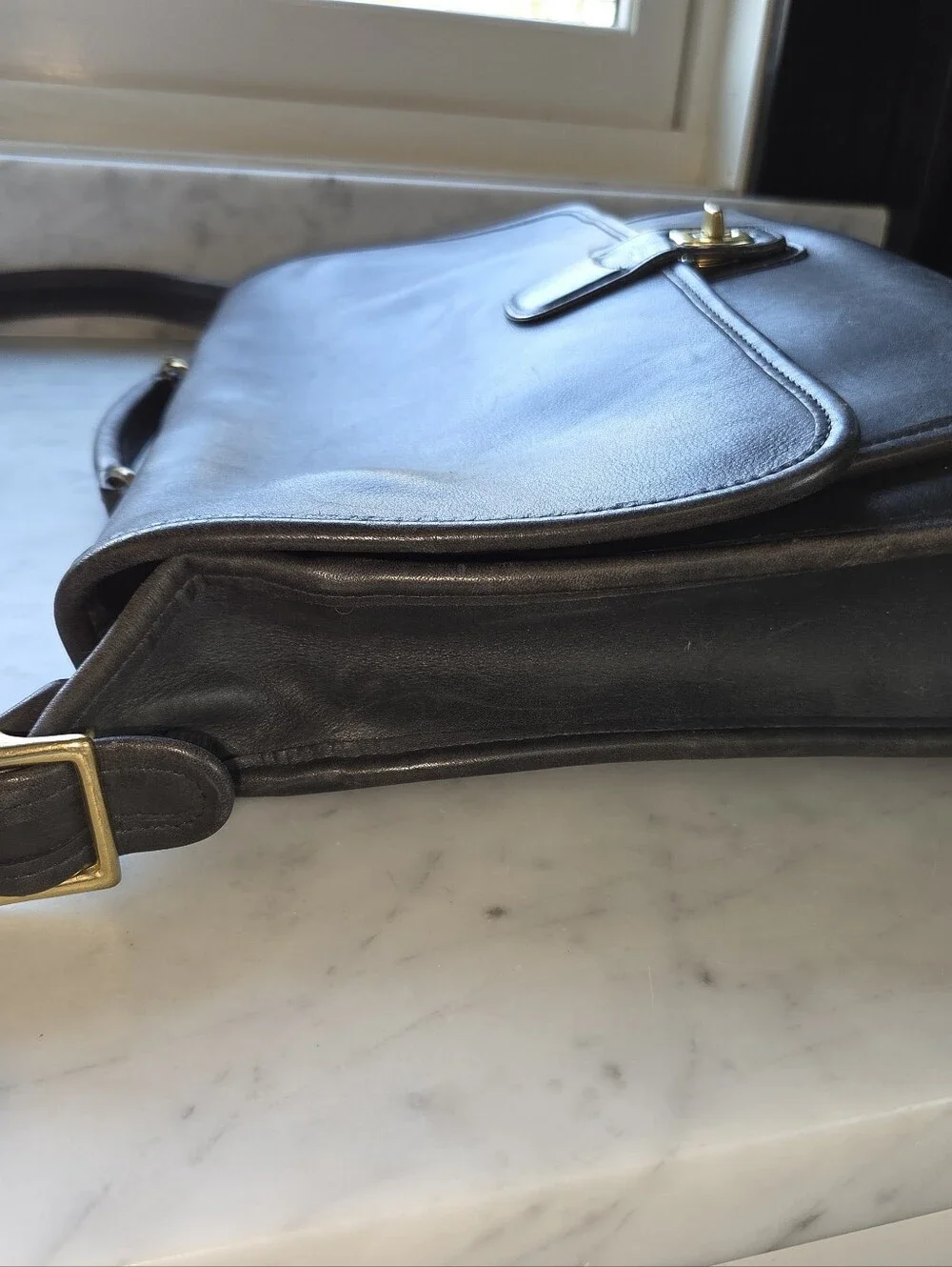 Andy's Devil Wears Prada II Coach 5180 Metropolitan Messenger Black/Brass ExCond